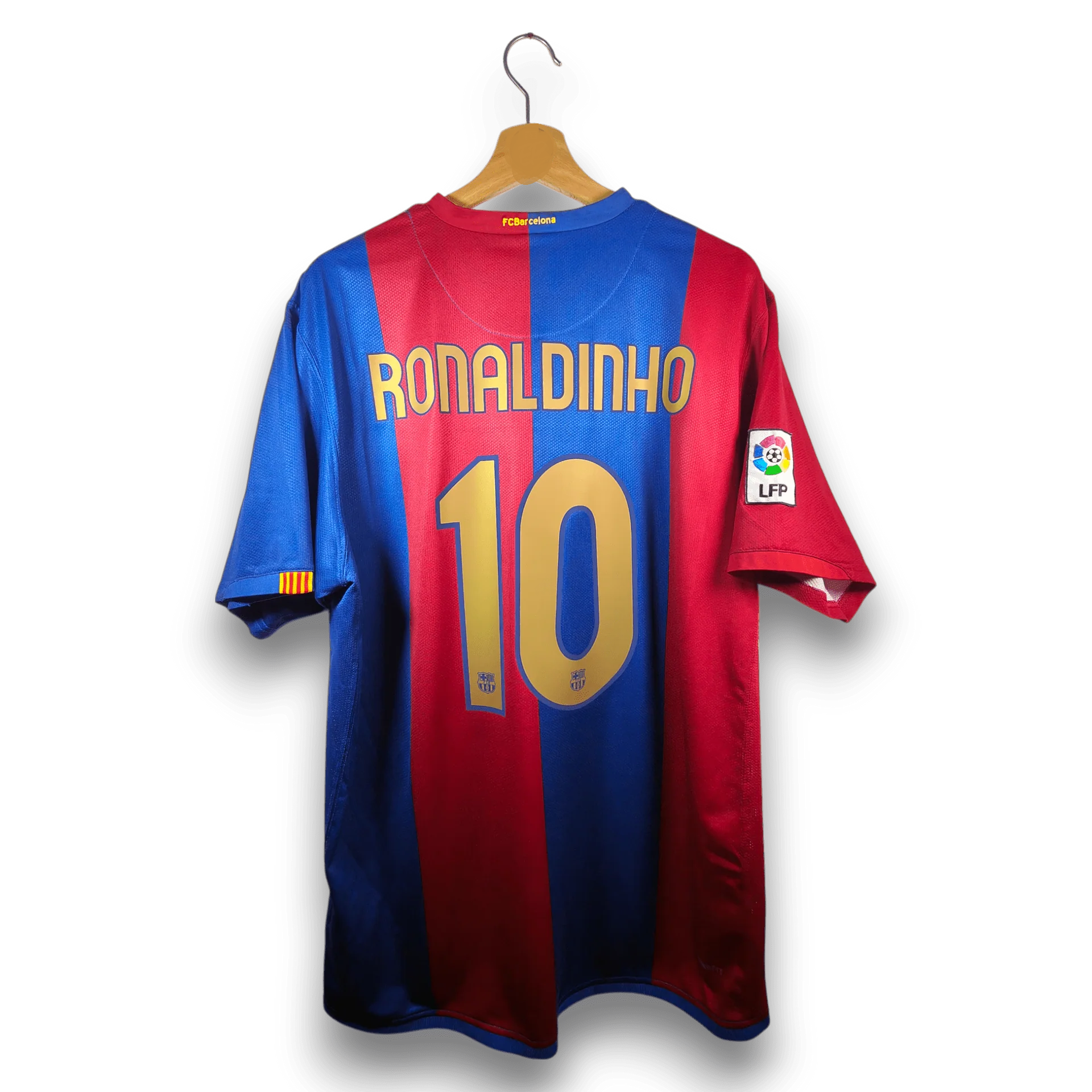 Barcelona 2006/2007 jersey | RONALDINHO