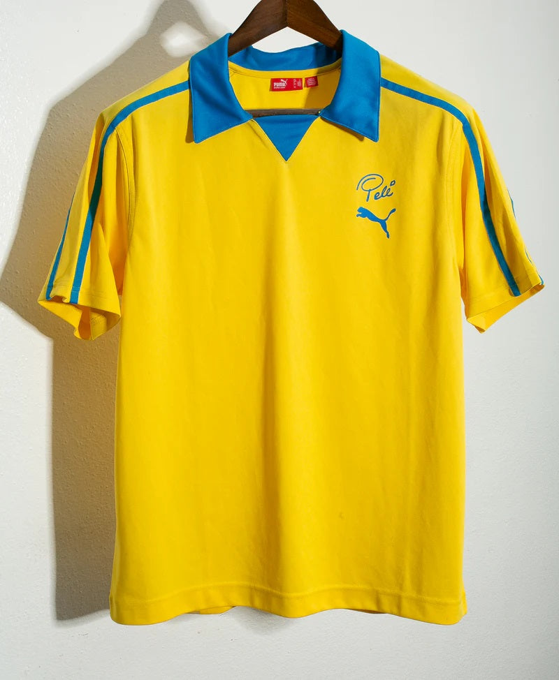 Pele tribute Puma jersey